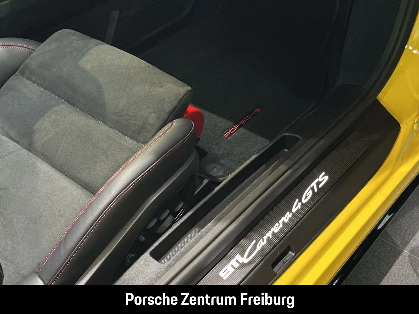 992 911 Carrera 4 GTS Cabriolet