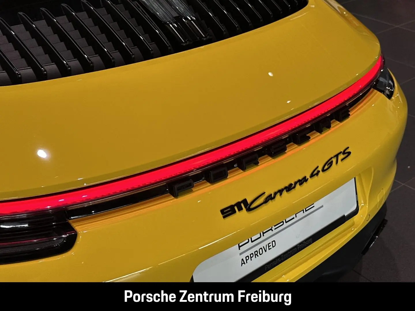 992 911 Carrera 4 GTS Cabriolet