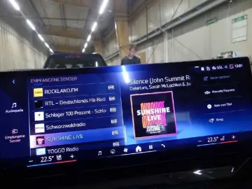 BMW  550 e xDrive PANO HuD ACC 3D-VIEW