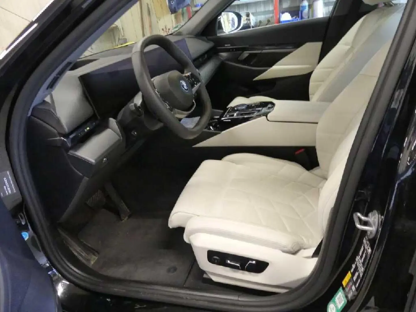 BMW  550 e xDrive PANO HuD ACC 3D-VIEW