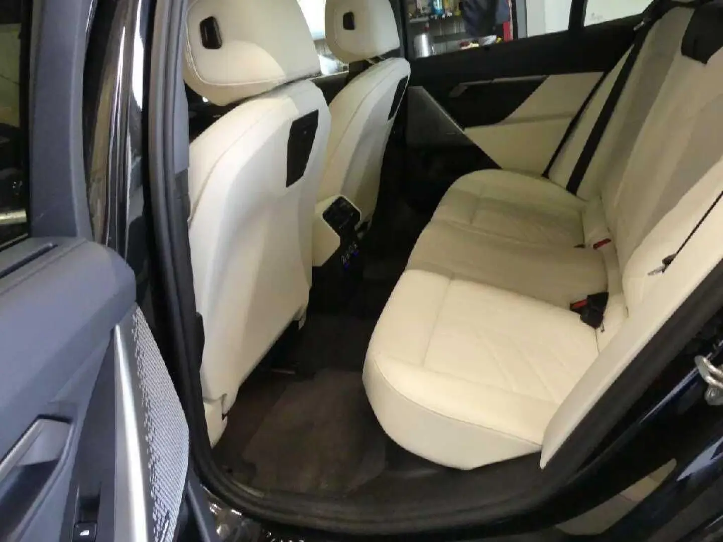 BMW  550 e xDrive PANO HuD ACC 3D-VIEW