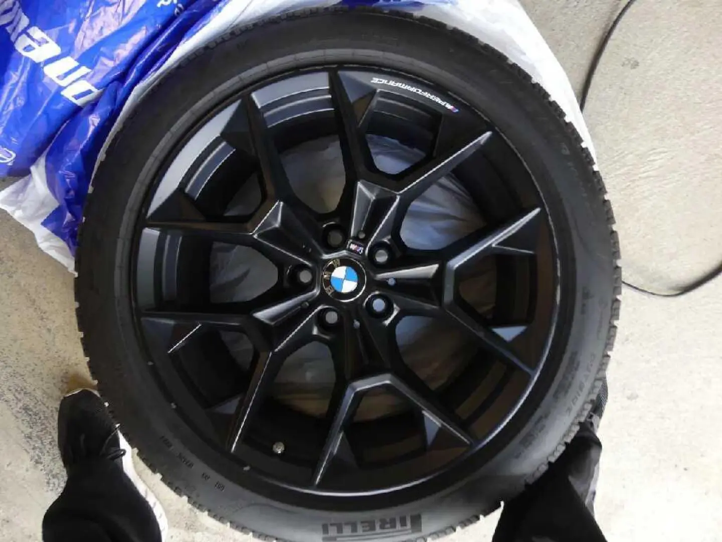 BMW  550 e xDrive PANO HuD ACC 3D-VIEW