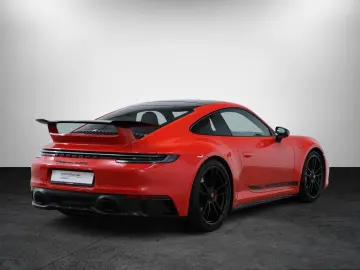 911 Carrera 4 GTS