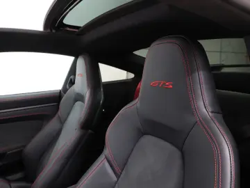 911 Carrera 4 GTS