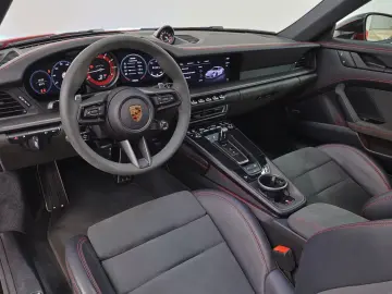 911 Carrera 4 GTS