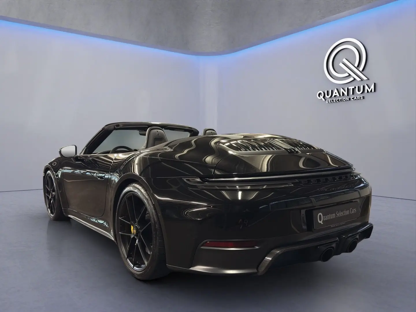 911 Carrera 4 GTS T-Hybrid Cabriolet