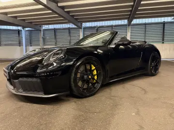 911 Carrera 4 GTS T-Hybrid Cabriolet