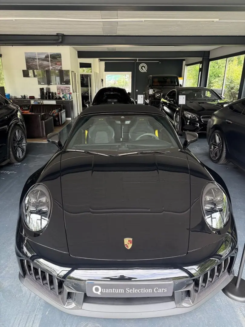 911 Carrera 4 GTS T-Hybrid Cabriolet