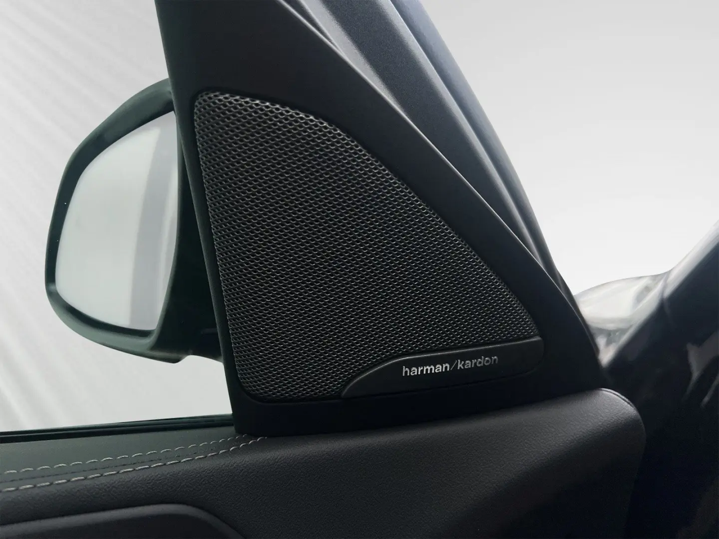 X6 xDrive30d M Sport Pro H&K 22  DAProf IconicGlow 360