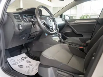 Volkswagen Golf e-Golf Automatik