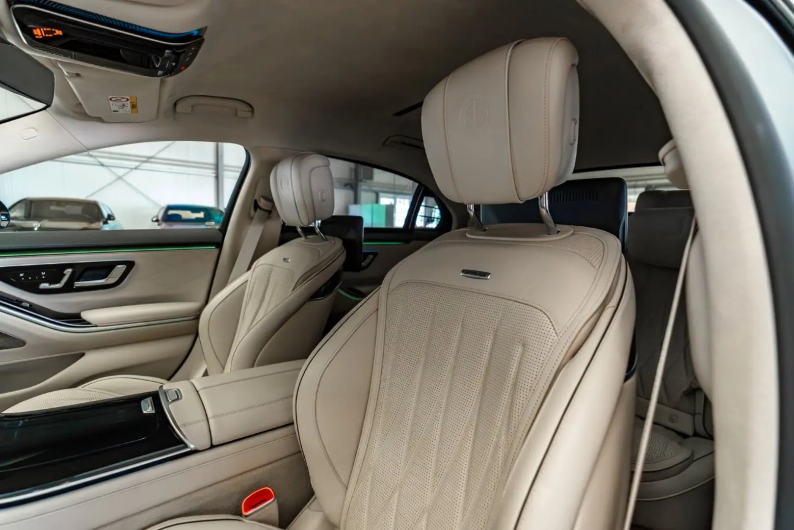 S 63 E AMG Per. Long  Carbon   Only 3720km!