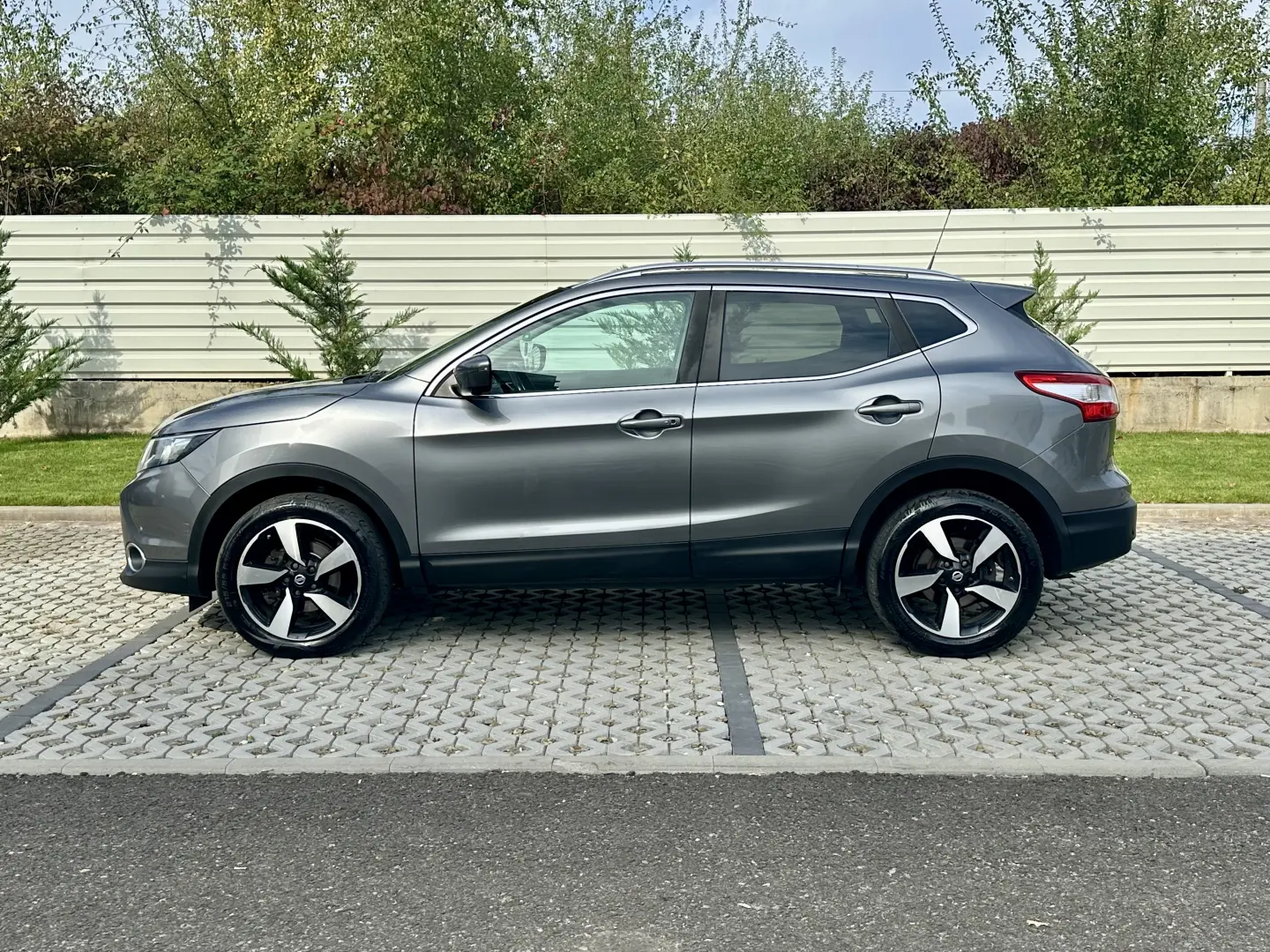 Nissan Qashqai  camera 360  geam panoramic  garantie  rate