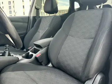 Nissan Qashqai  camera 360  geam panoramic  garantie  rate