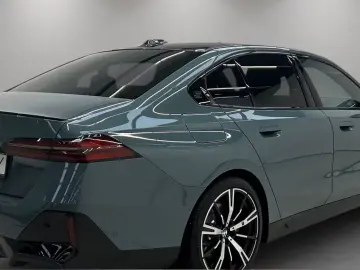 520d xDrive M Sport Standheizung AHK Kamera LED