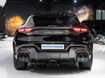 Purosangue CARBON-EXTERIEUR BURMESTER PANO 1-HD