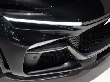 Purosangue CARBON-EXTERIEUR BURMESTER PANO 1-HD