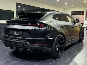 Urus S NOVITEC ESTESO WIDEBODY NERO MATT CARBON