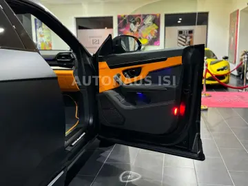 Urus S NOVITEC ESTESO WIDEBODY NERO MATT CARBON