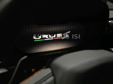 Urus S NOVITEC ESTESO WIDEBODY NERO MATT CARBON