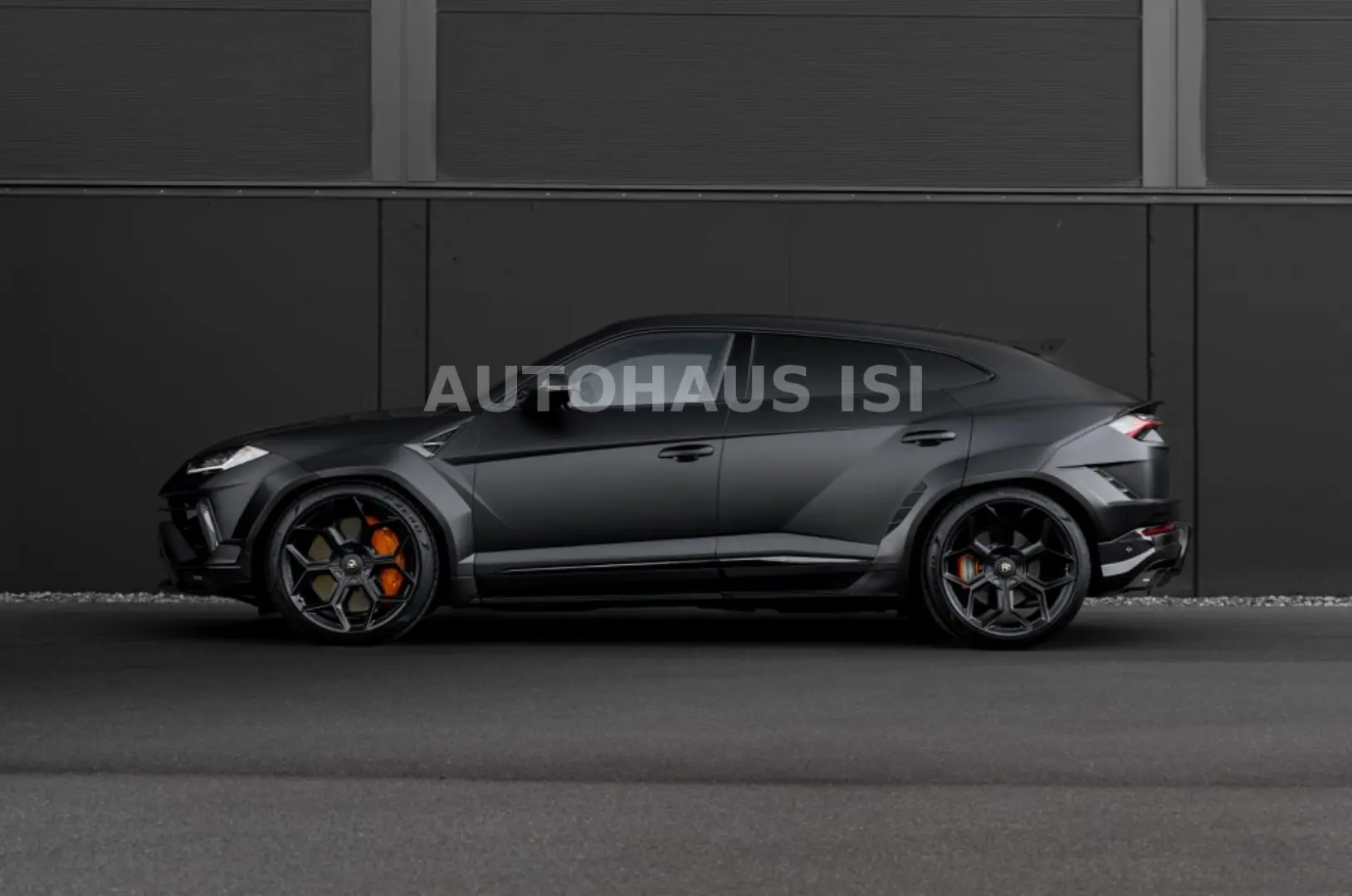 Urus S NOVITEC ESTESO WIDEBODY NERO MATT CARBON