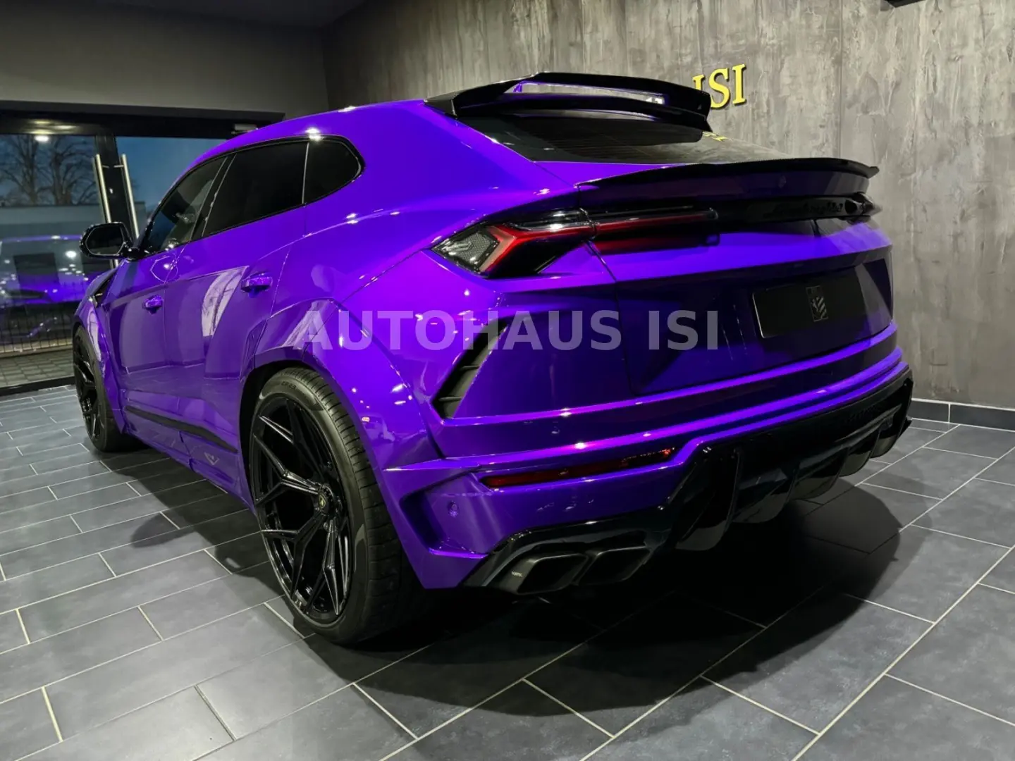 Urus NOVITEC ESTESO WIDEBODY 1 of 1 TV B&O PANO