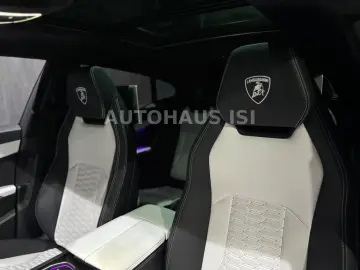 Urus NOVITEC ESTESO WIDEBODY 1 of 1 TV B&O PANO