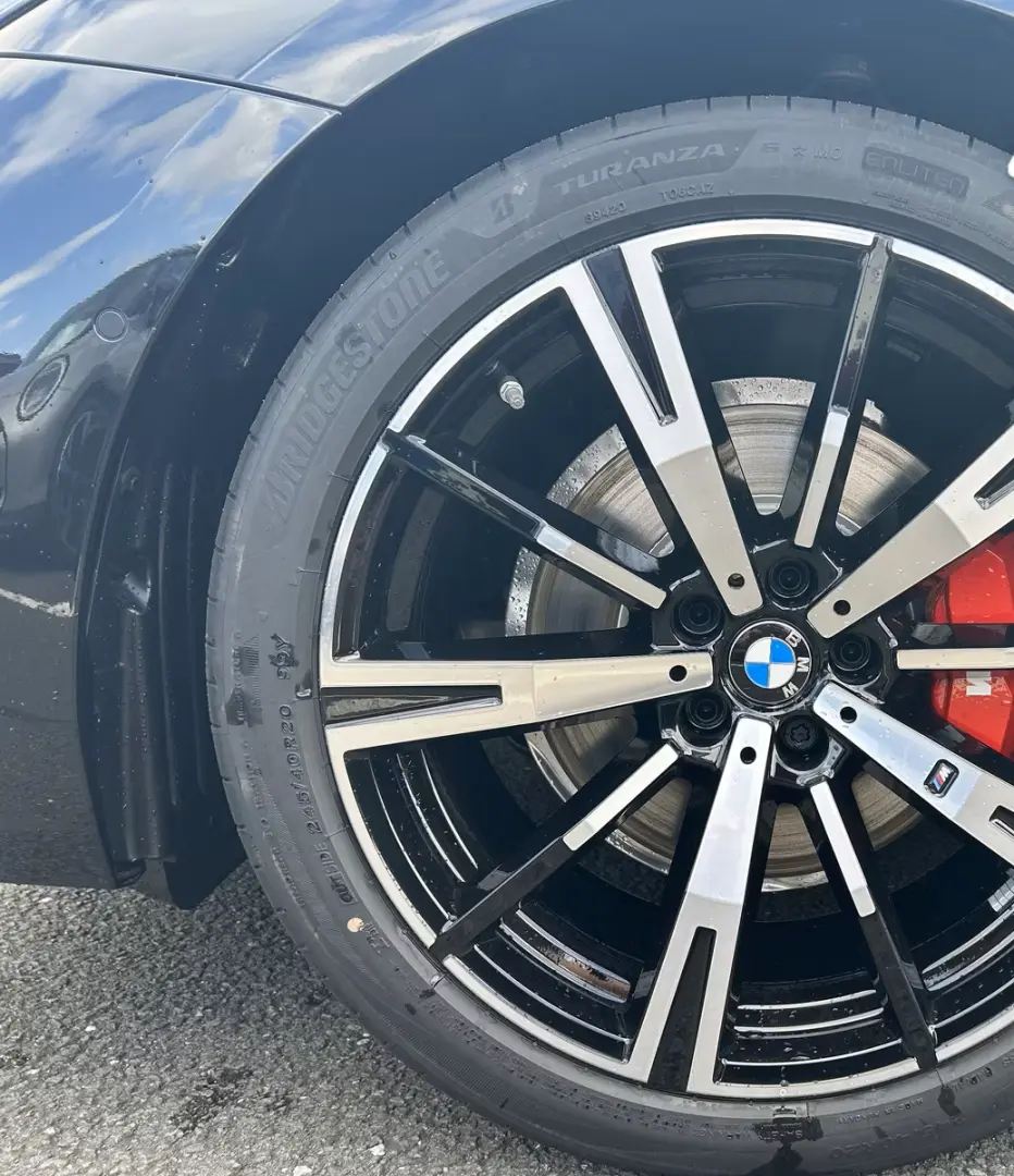 BMW 520 d xDrive M Sport Bowers Wilkins HUD