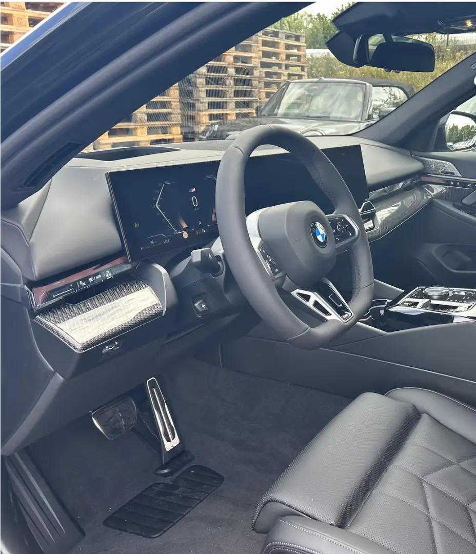 BMW 520 d xDrive M Sport Bowers Wilkins HUD