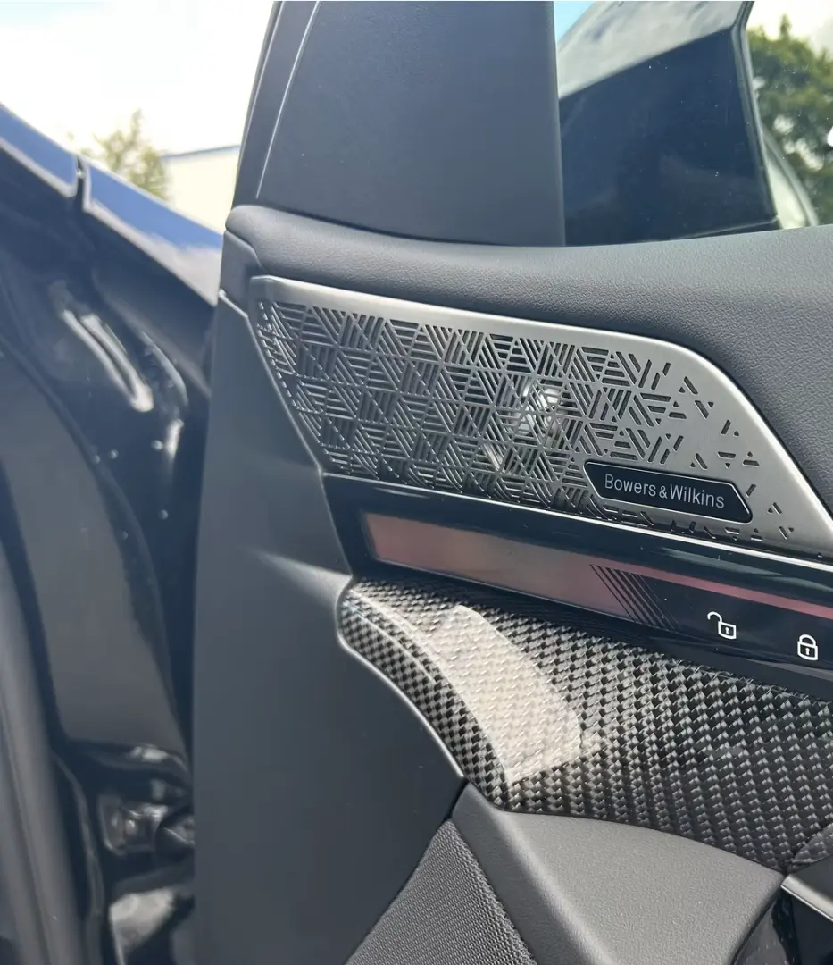 BMW 520 d xDrive M Sport Bowers Wilkins HUD