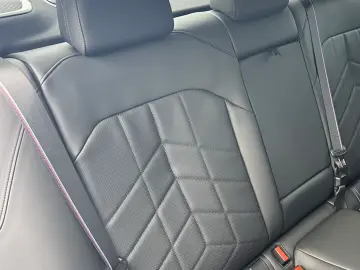 BMW 520 d xDrive M Sport Bowers Wilkins HUD