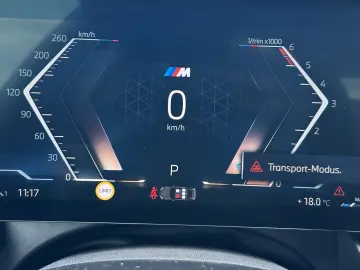 BMW 520 d xDrive M Sport Bowers Wilkins HUD