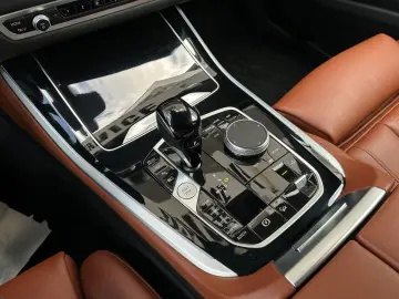 X5 xDrive45e M SPORT DAP PA  HUD NIGHT-VI MERINO