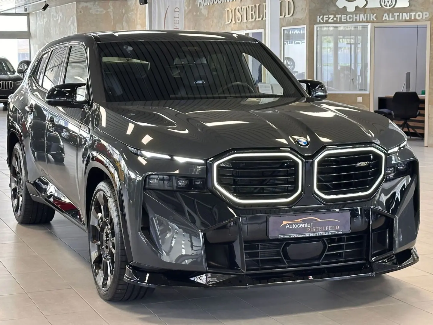 XM B&W Iconic Glow Black Edition Perf. LNP199T€