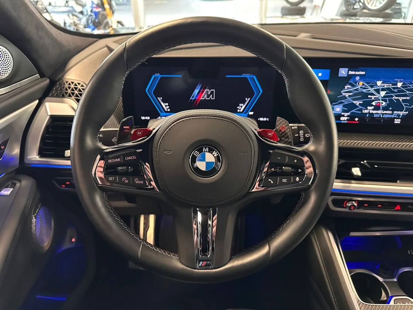 XM B&W Iconic Glow Black Edition Perf. LNP199T€