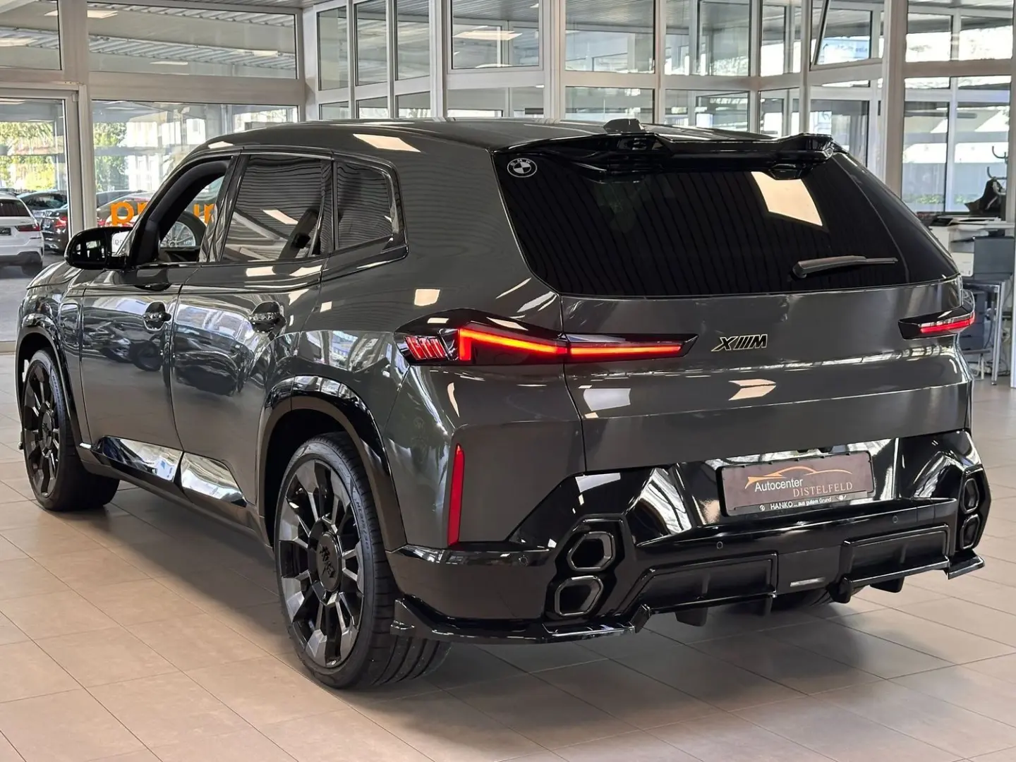 XM B&W Iconic Glow Black Edition Perf. LNP199T€