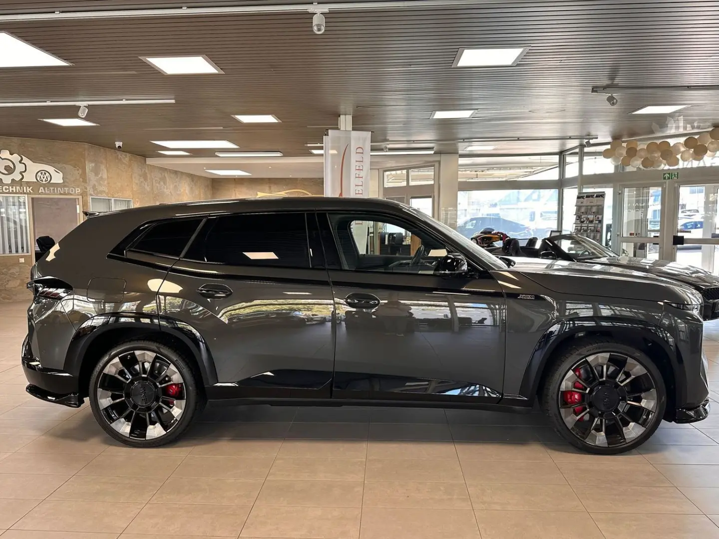 XM B&W Iconic Glow Black Edition Perf. LNP199T€