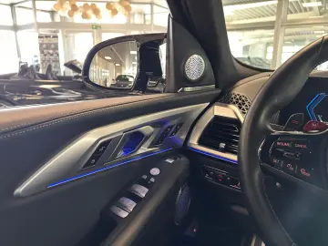 XM B&W Iconic Glow Black Edition Perf. LNP199T€