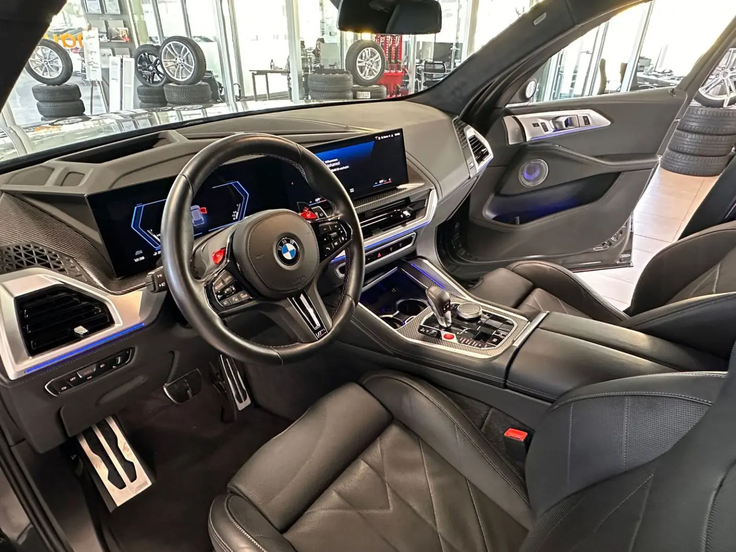 XM B&W Iconic Glow Black Edition Perf. LNP199T€