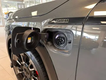 XM B&W Iconic Glow Black Edition Perf. LNP199T€