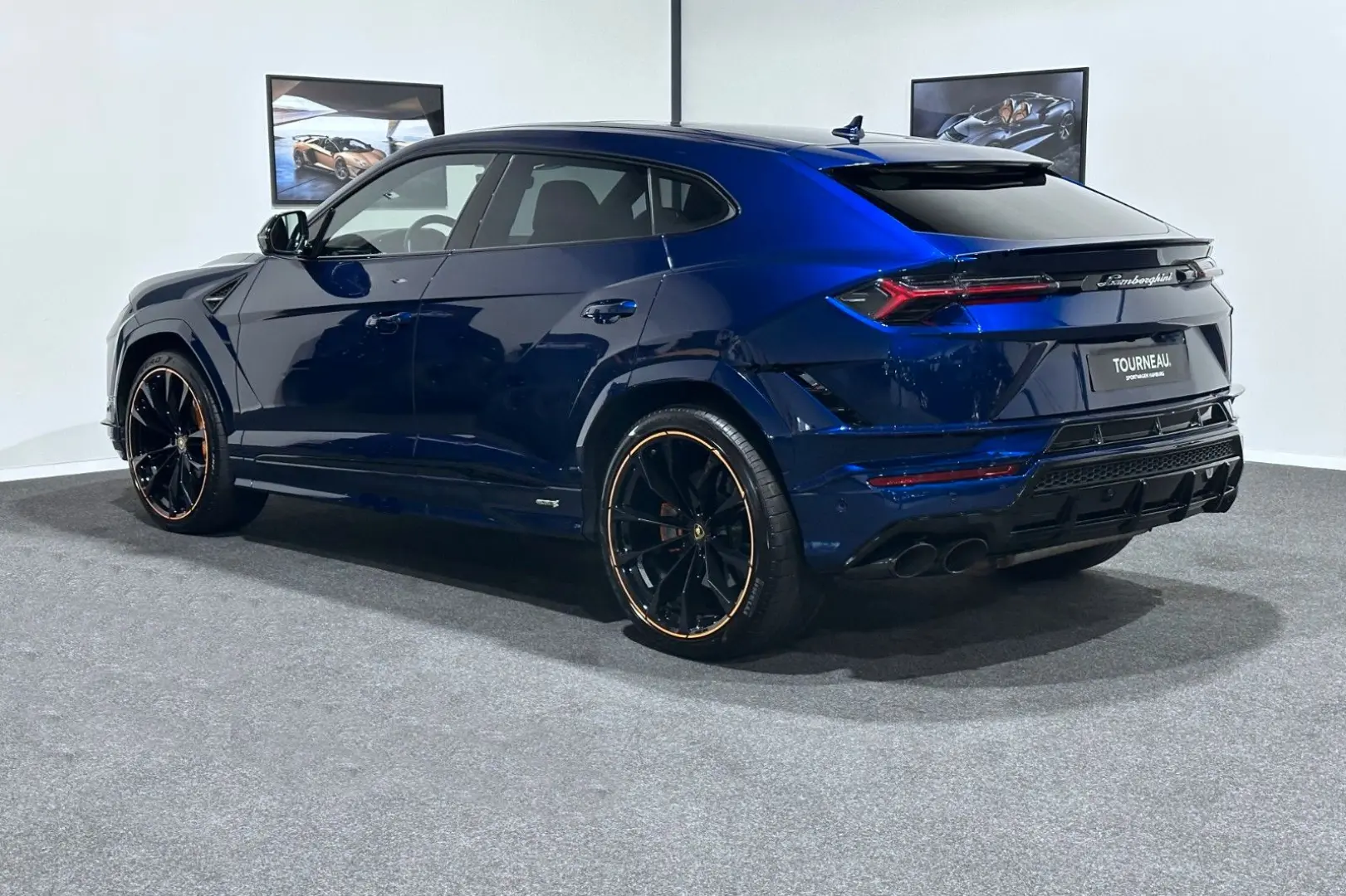 Urus S   Panorama   Carbon