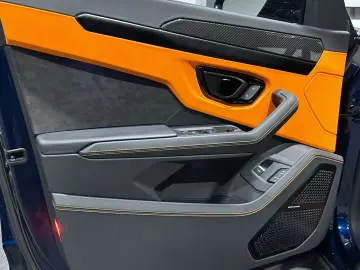 Urus S   Panorama   Carbon