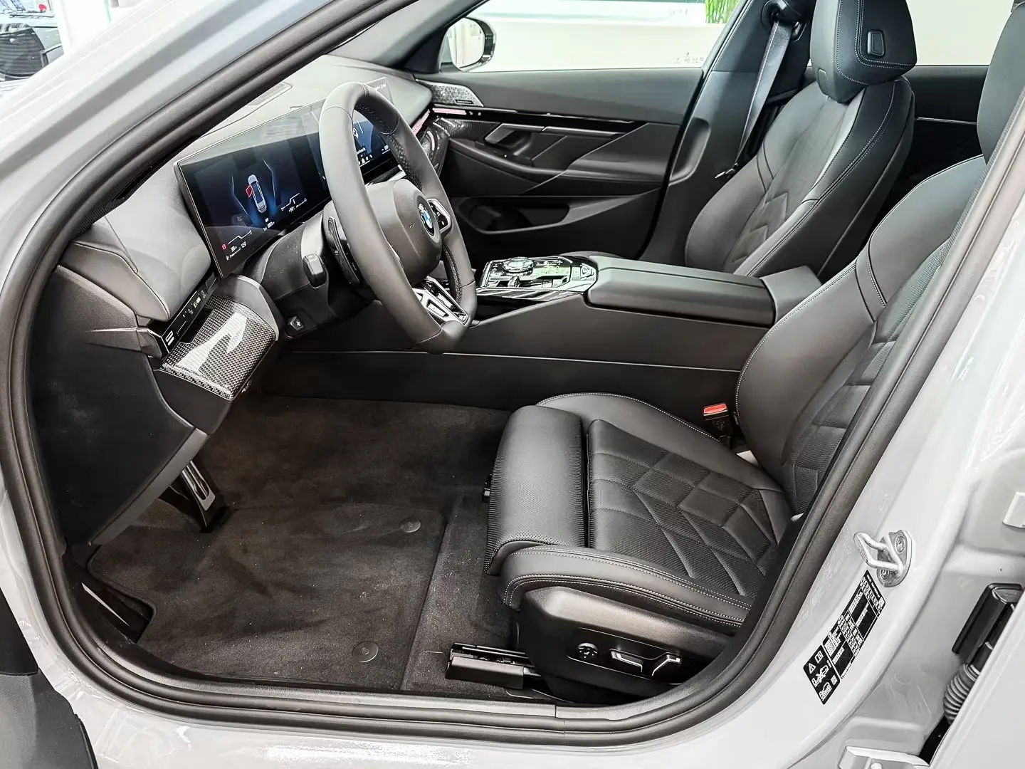 BMW 520 d xDrive M Sport HUD PANO ACC