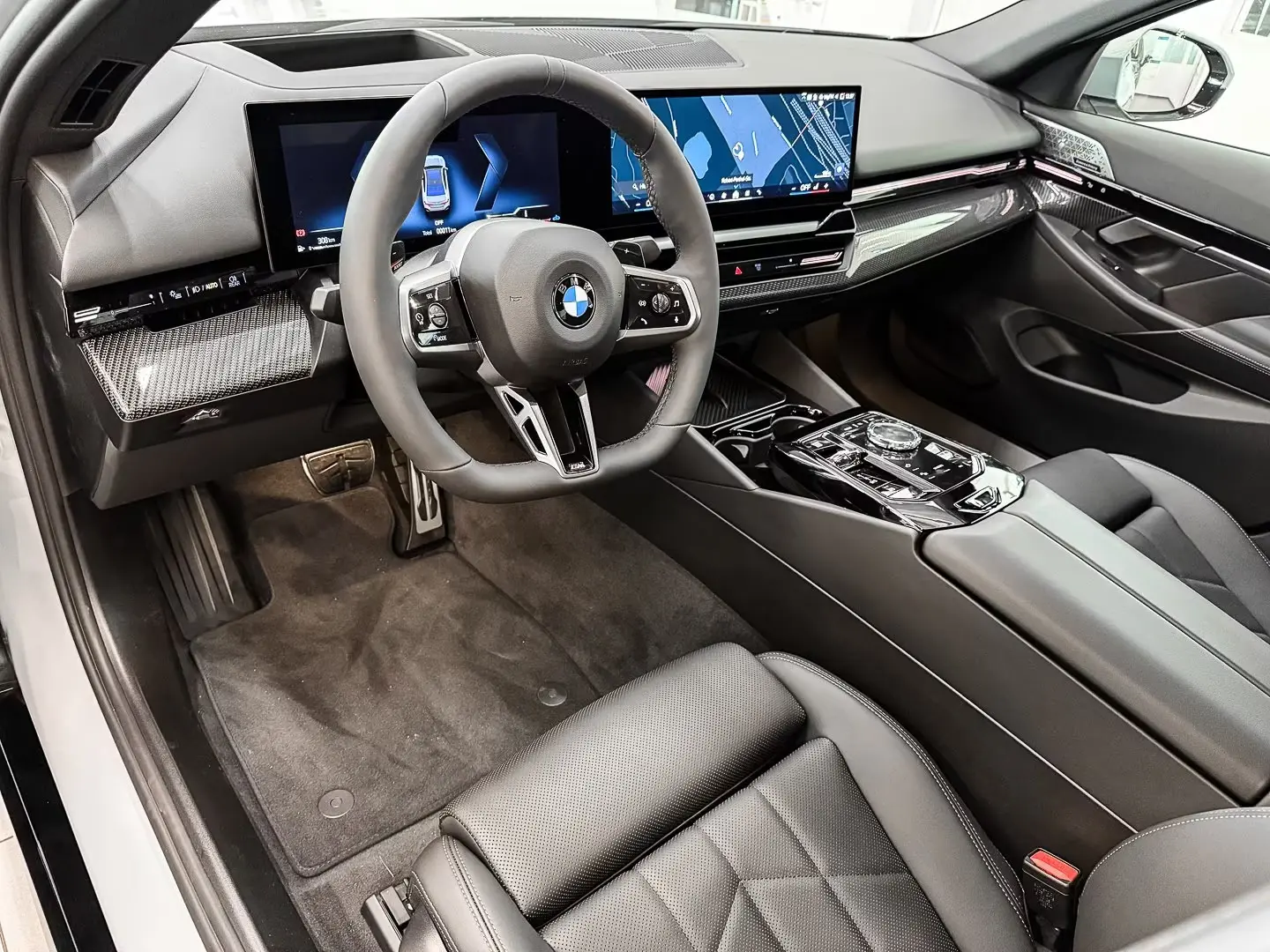 BMW 520 d xDrive M Sport HUD PANO ACC