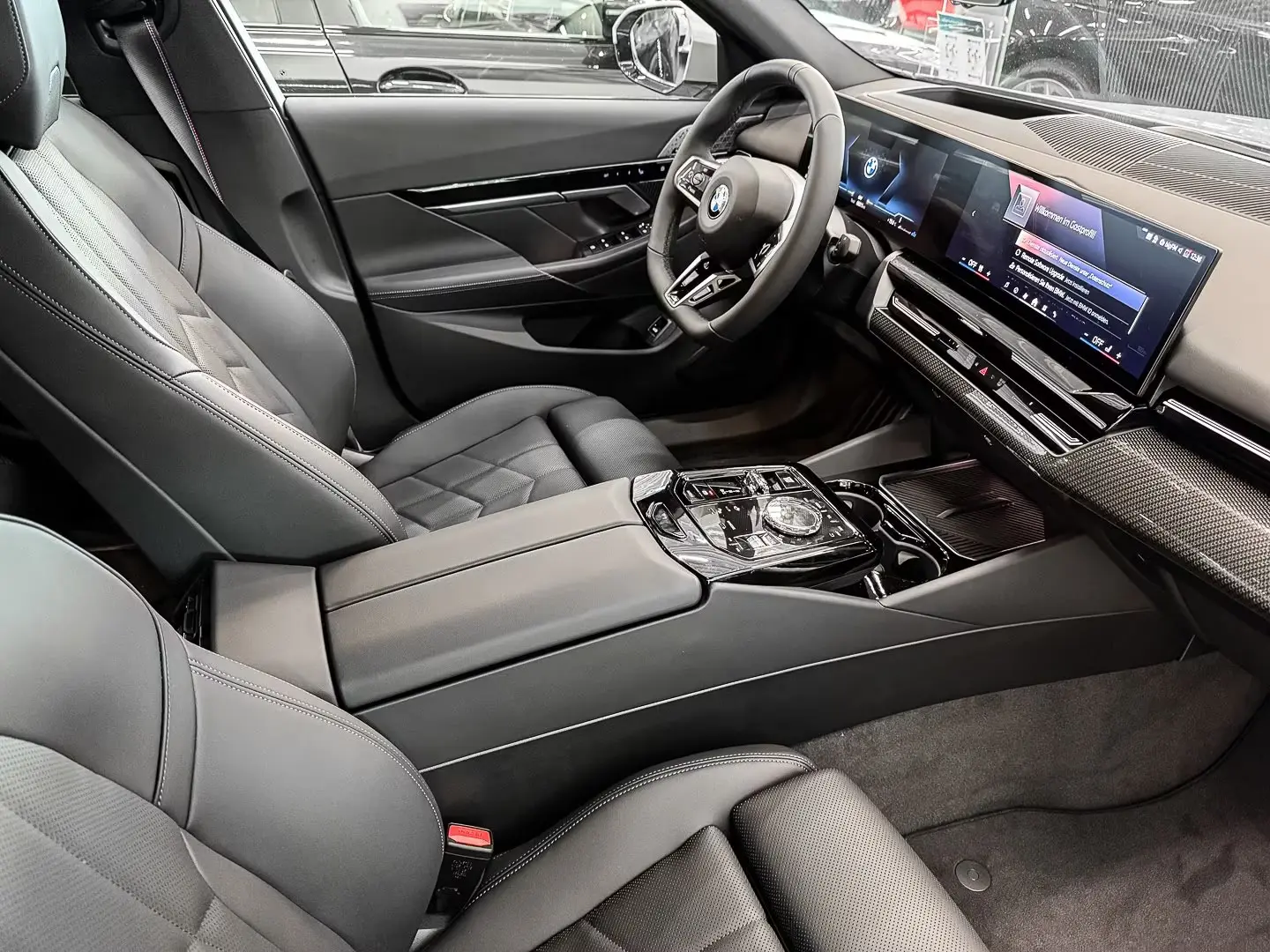 BMW 520 d xDrive M Sport HUD PANO ACC