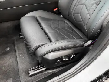 BMW 520 d xDrive M Sport HUD PANO ACC