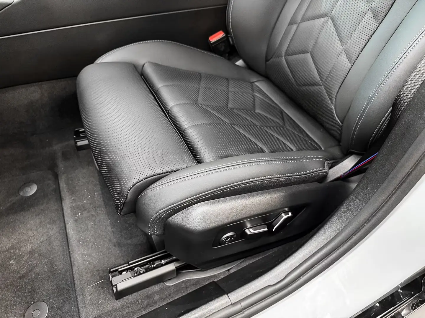 BMW 520 d xDrive M Sport HUD PANO ACC