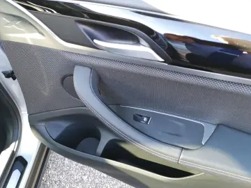 X3 xDrive 20d xLine LED NAVI KLIMAAUTO PDC SHZ