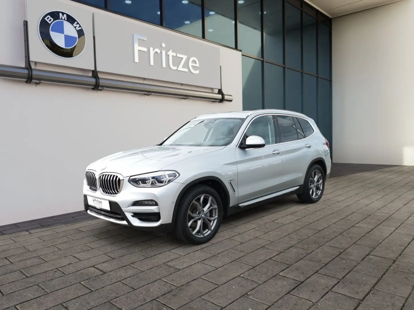 X3 xDrive 20d xLine LED KLIMAAUTO PANO NAVI PDC