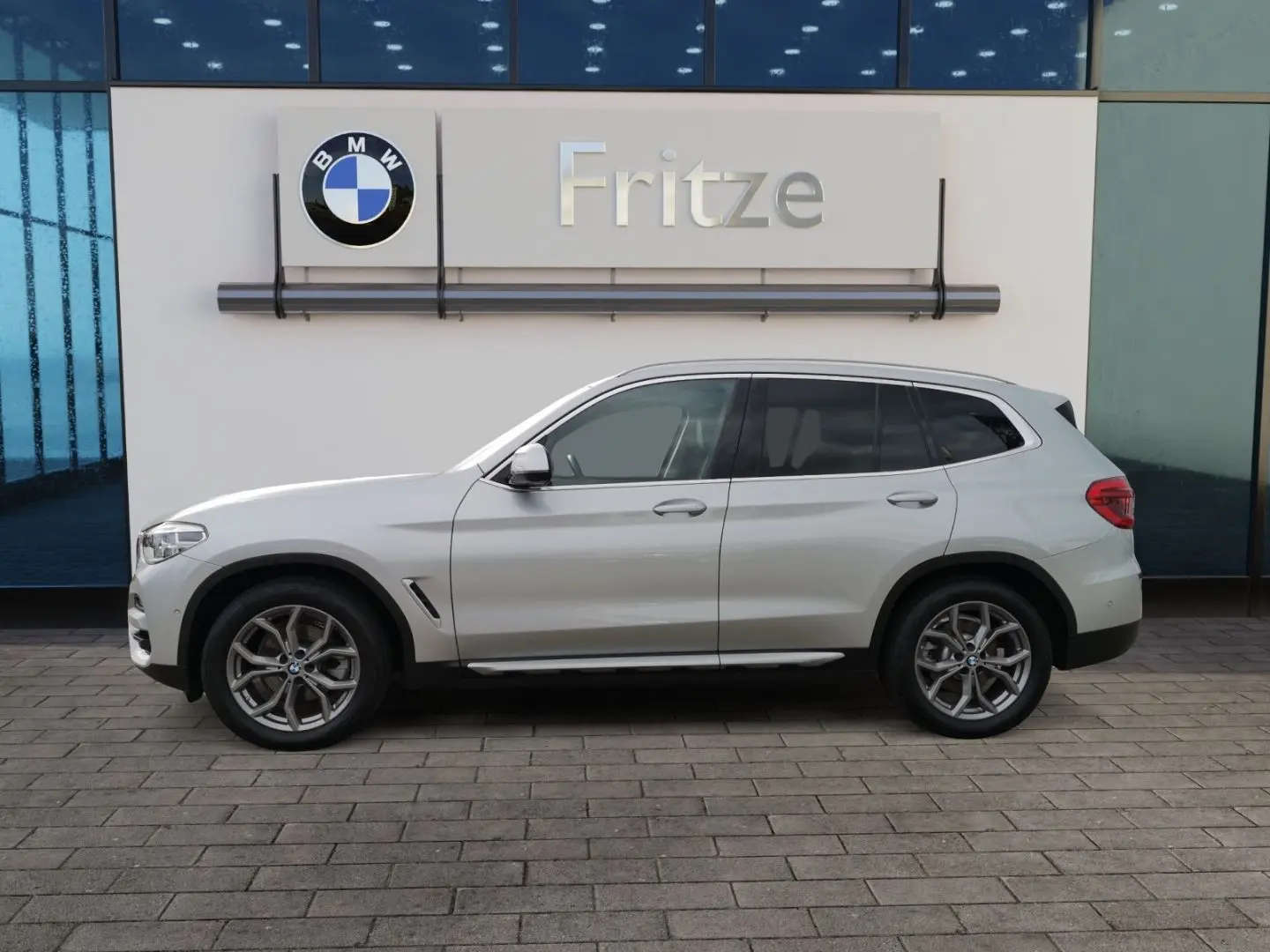 X3 xDrive 20d xLine LED KLIMAAUTO PANO NAVI PDC