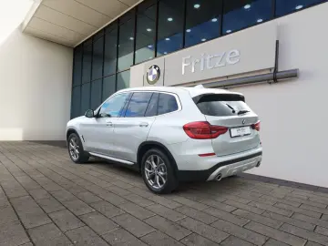 X3 xDrive 20d xLine LED KLIMAAUTO PANO NAVI PDC